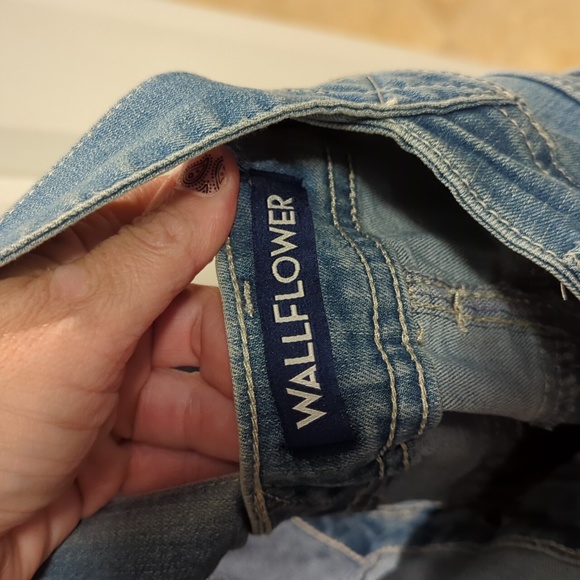 Wallflower Distressed Denim Bib Slim Overalls Medium Wash Size Small - Picture 8 of 10